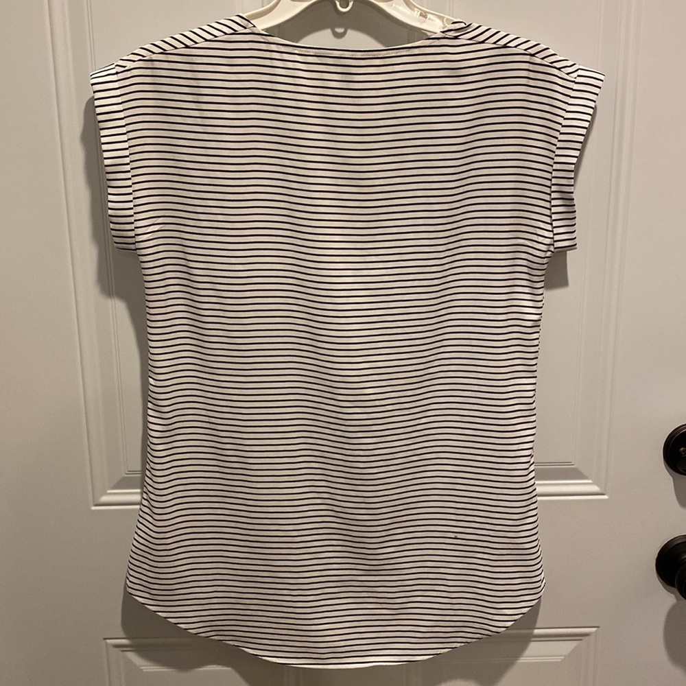 Express Top - Picture 5 of 7